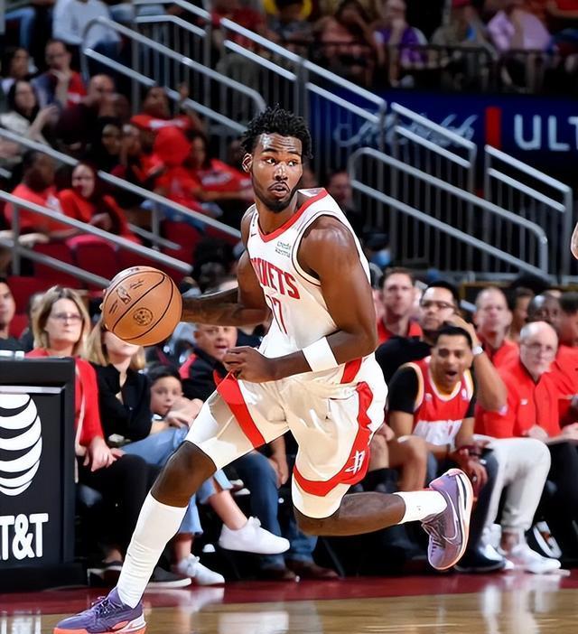 爱游戏中国体育关于今晨欧联焦点战，菲尼克斯太阳复出首秀，媒体盛赞，训练强度明显提升的信息